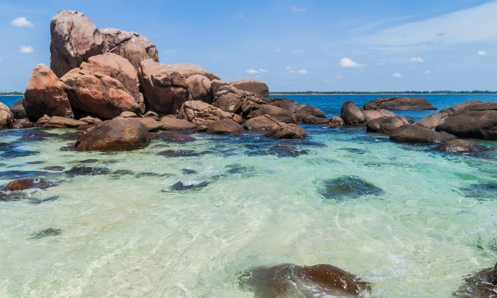 Pidgeon Island Sri Lanka